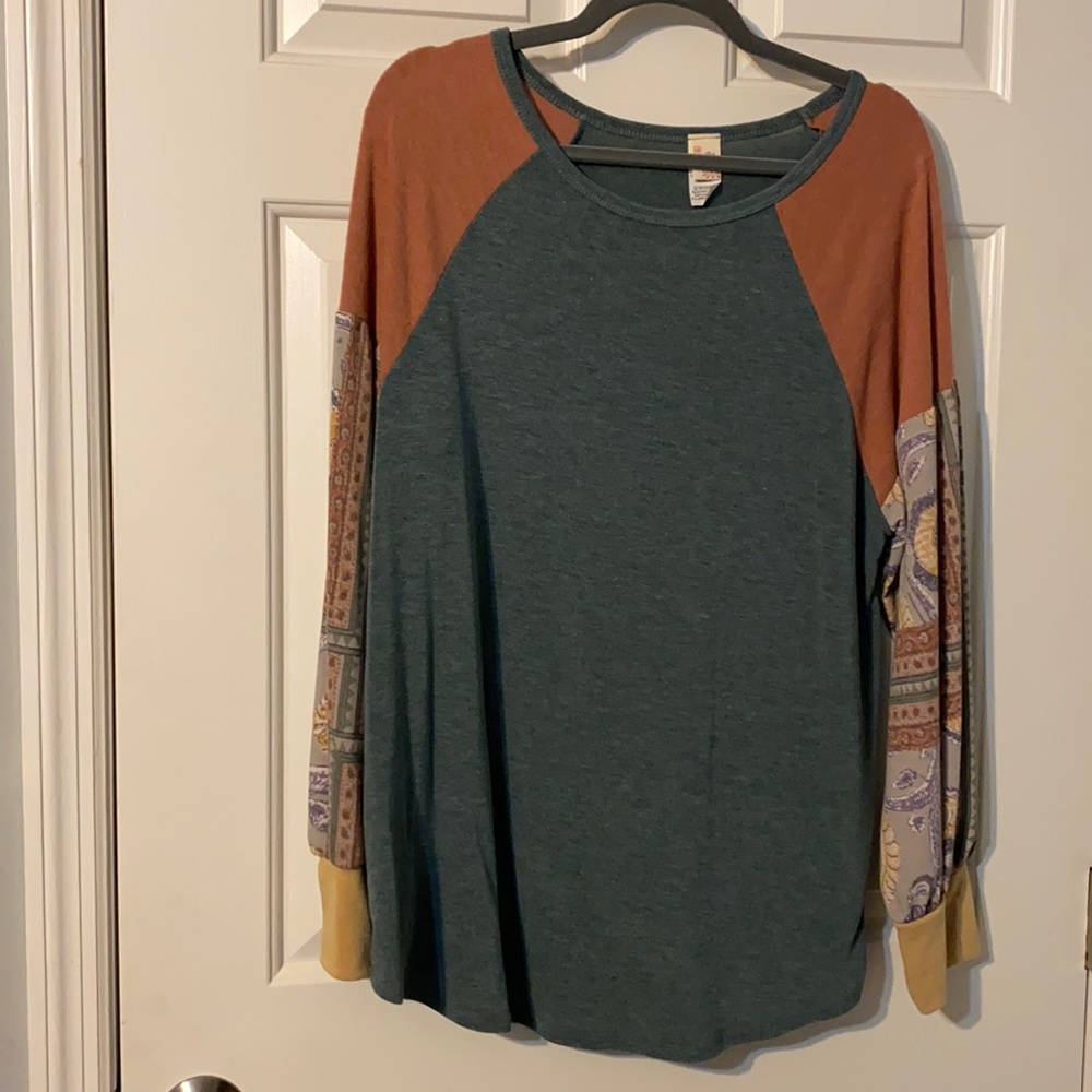 Women’s XL top
